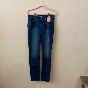 Levi’s skinny leg jean